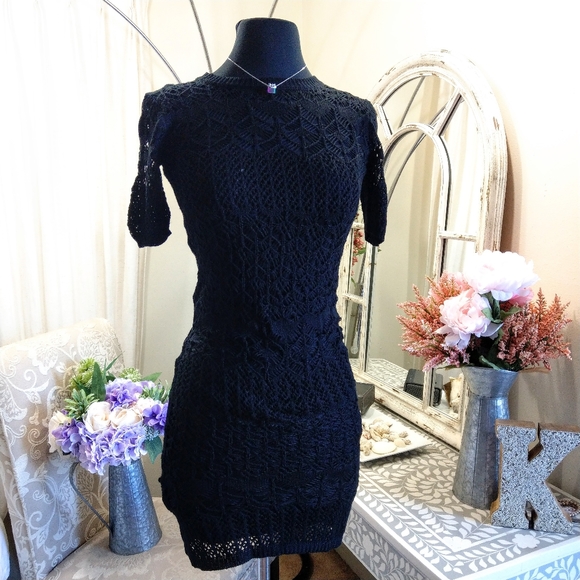 Lovers + Friends Dresses & Skirts - 🍒NWT🍒 LF MILLAU CROCHET DRESS